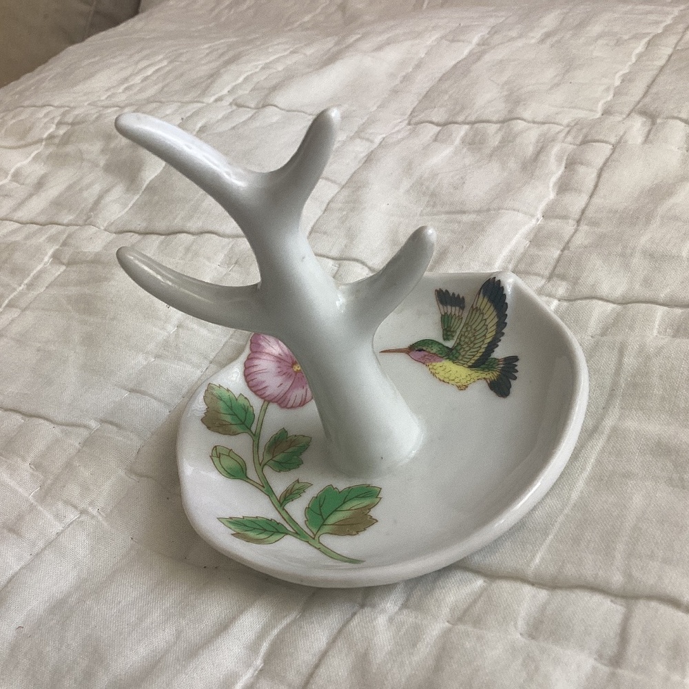 VINTAGE HIBISCUS & HUMMINGBIRD MULTI RING HOLDER